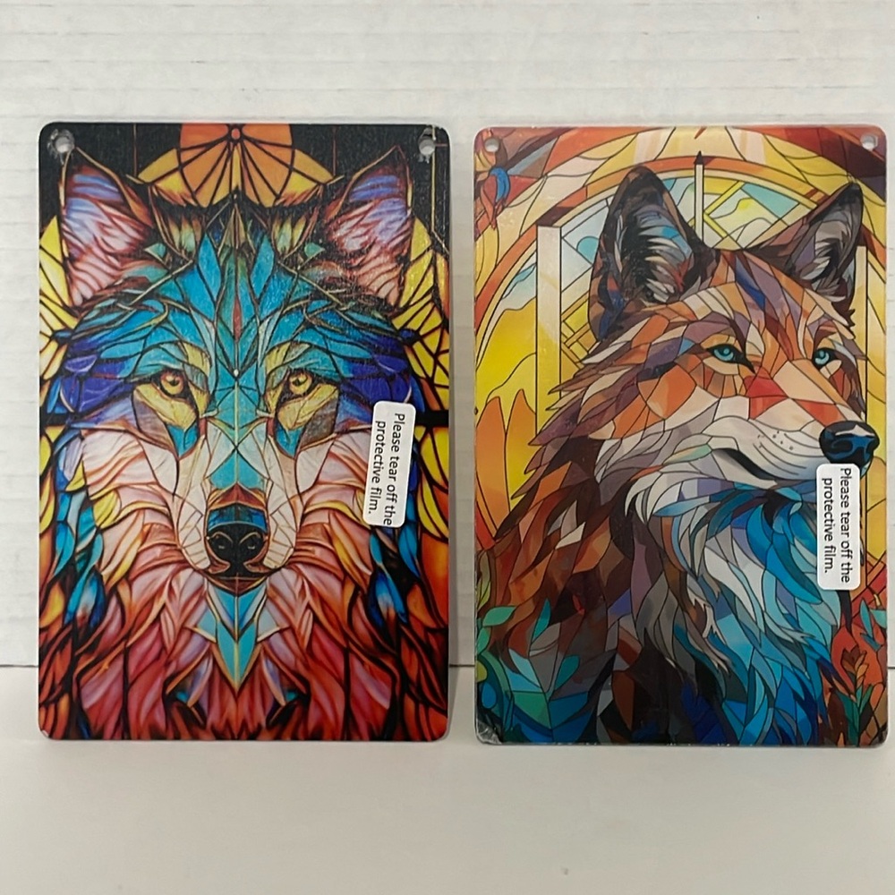 2 PC Suncatcher Acrylic Wolf 6” x 4” Window Wall Decoration New Gift